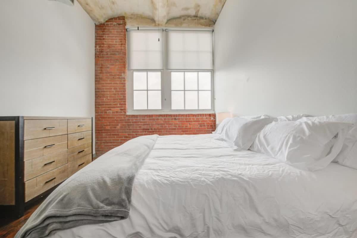 2Br 2Ba Spacious Historic Loft With Gym By Envitae Kansas City Exterior foto